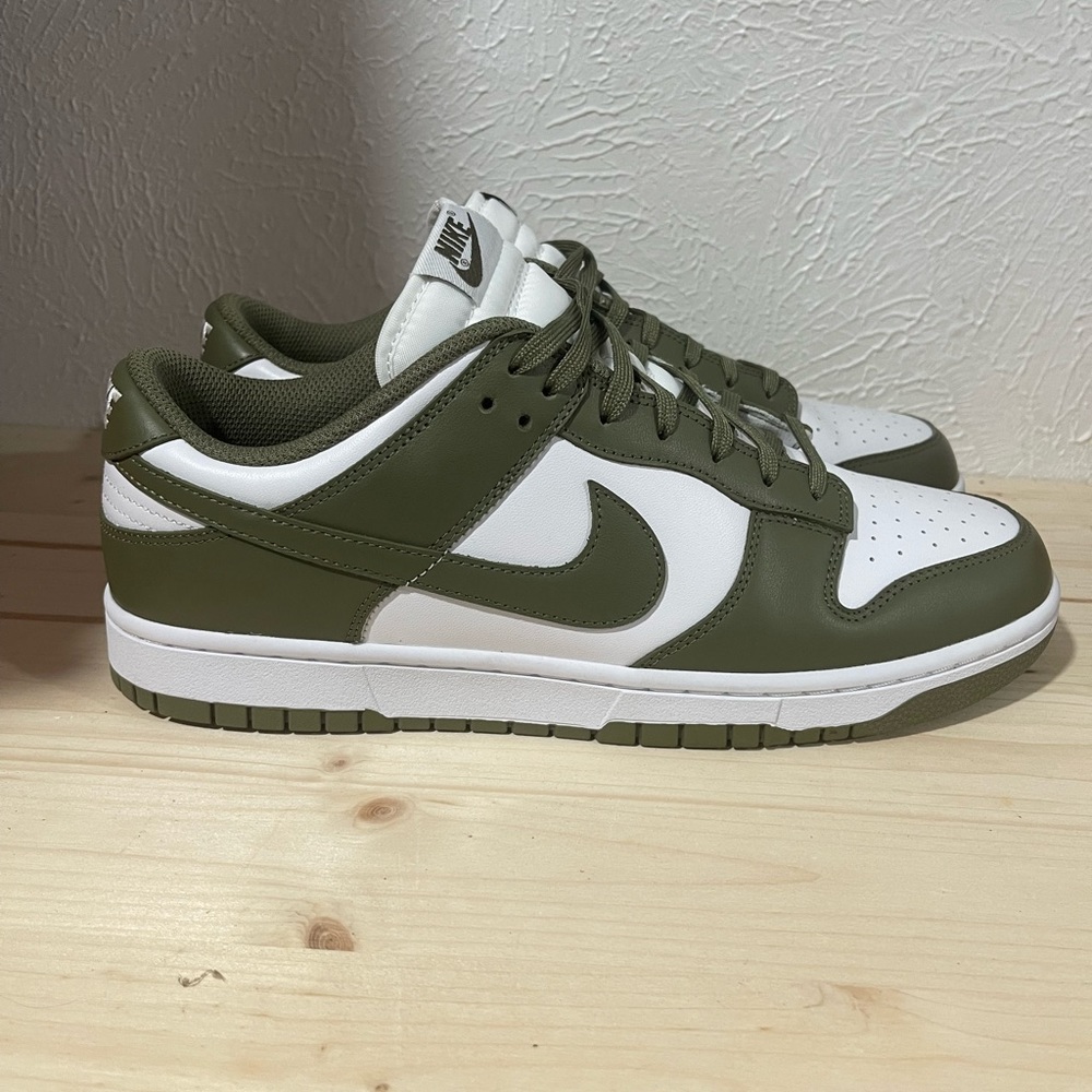 Nike Dunk Olive size 12m/13.5w